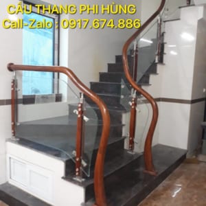 Các mẫu cầu thang kính đẹp tại Hà Nội Các mẫu cầu thang kính đẹp tại Hà Nội