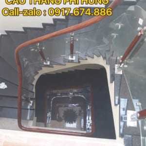 1000 + mẫu cầu thang gỗ kính đẹp tại Hà Nội 1000 + mẫu cầu thang gỗ kính đẹp tại Hà Nội