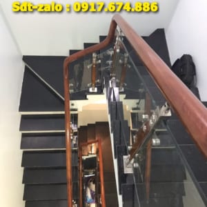 Cầu thang kính lan can kính ban công kính đẹp tại Hà Nội Cầu thang kính lan can kính ban công kính đẹp tại Hà Nội