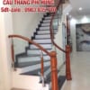 Cầu thang kính tay vịn gỗ, cầu thang kính tay vịn gỗ đẹp, cầu thang kính tay vịn gỗ tại Hà Nội Cầu thang kính tay vịn gỗ, cầu thang kính tay vịn gỗ đẹp, cầu thang kính tay vịn gỗ tại Hà Nội