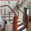Cầu thang inox tay vịn gỗ Cầu thang inox tay vịn gỗ