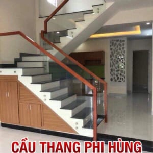 Cầu thang kính cường lực Cầu thang kính cường lực