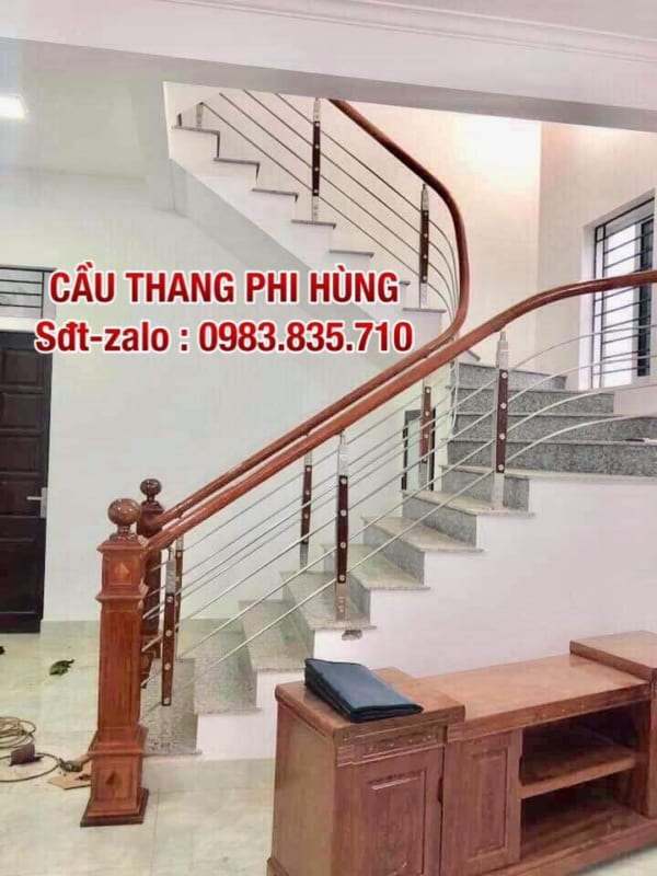 Báo giá cầu thang inox tay vịn gỗ đẹp nhất tại Hà Nội