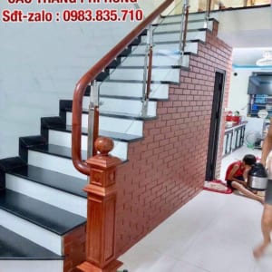 Cầu thang kính lan can kính cường lực đẹp Cầu thang kính lan can kính cường lực đẹp