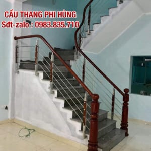 Cầu thang inox, cầu thang inox tay vịn gỗ tại Hà Nội Cầu thang inox, cầu thang inox tay vịn gỗ tại Hà Nội