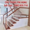 Cầu thang gỗ kính đẹp tại Hà Nội. Cầu thang kính lan can kính cường lực tay vịn gỗ Cầu thang gỗ kính đẹp tại Hà Nội. Cầu thang kính lan can kính cường lực tay vịn gỗ