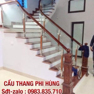 Báo giá cầu thang kính cường lực tay vịn gỗ Báo giá cầu thang kính cường lực tay vịn gỗ