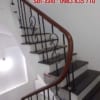 Báo giá cầu thang sắt nghệ thuật tay vịn gỗ ở Hà Nội Báo giá cầu thang sắt nghệ thuật tay vịn gỗ ở Hà Nội