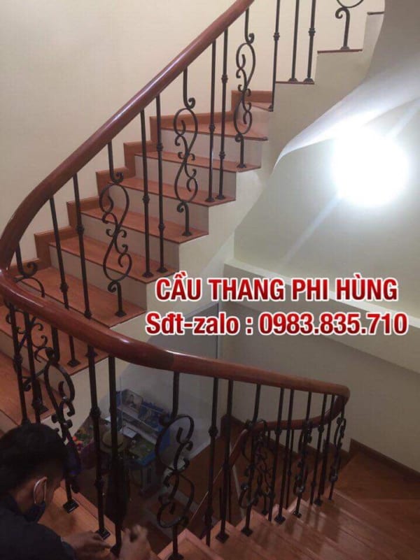 1200 mẫu cầu thang sắt nghệ thuật tại Hà Nội