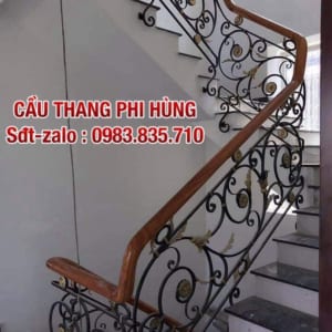 Cầu thang sắt tay vịn gỗ , cầu thang sắt nghệ thuật đẹp Cầu thang sắt tay vịn gỗ , cầu thang sắt nghệ thuật đẹp