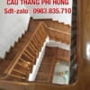 Cầu thang lan can gỗ đẹp nhất Hà Nội