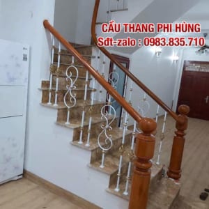 Cầu thang sắt lan can sắt tay vịn gỗ ở Hà Nội, báo giá cầu thang sắt tay vịn gỗ Cầu thang sắt lan can sắt tay vịn gỗ ở Hà Nội, báo giá cầu thang sắt tay vịn gỗ