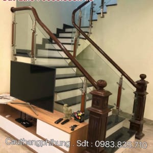 Cầu thang lan can kính tại Hà Nội, cầu thang kính, cầu thang kính đẹp, cầu thang kính tay vịn gỗ, cầu thang kính cường lực Cầu thang lan can kính tại Hà Nội, cầu thang kính, cầu thang kính đẹp, cầu thang kính tay vịn gỗ, cầu thang kính cường lực
