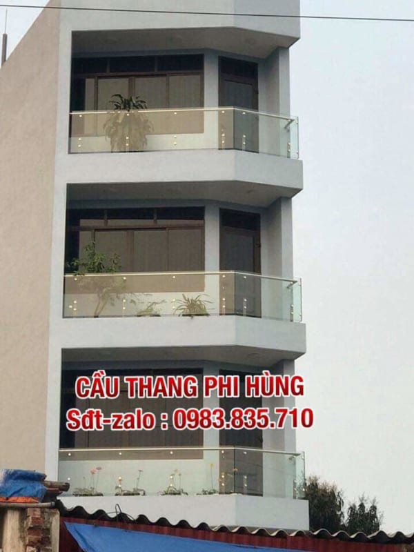 Ban công kính tay vịn inox tại Hà Nội, Lan can kính inox