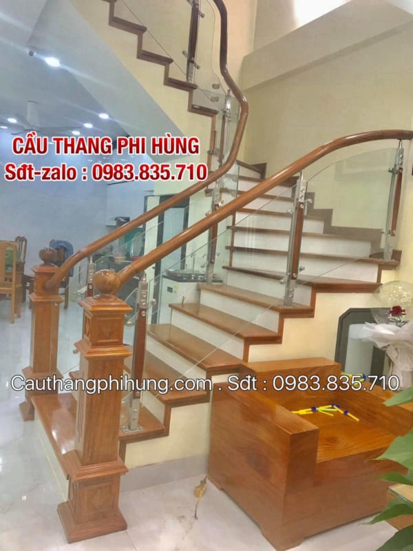 Cầu thang kính gỗ đẹp nhất tại Hà Nội, Mẫu cầu thang kính cường lực đẹp