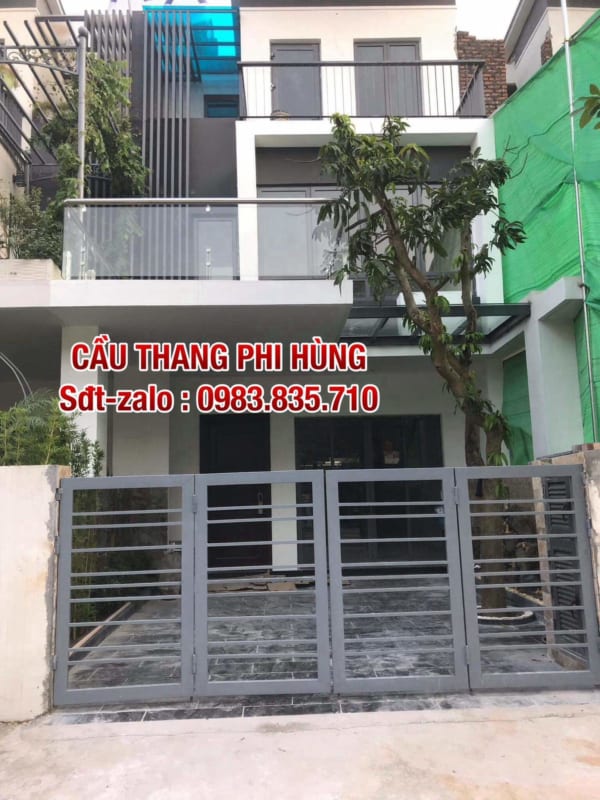 Ban công kính đẹp, Lan can kính tay vịn inox đẹp