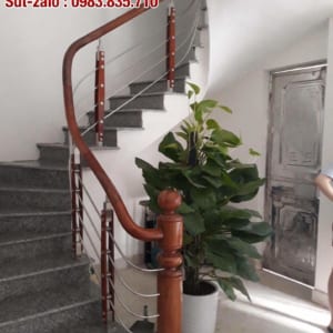Báo giá cầu thang inox tay vịn gỗ, lan can cầu thang inox đẹp Báo giá cầu thang inox tay vịn gỗ, lan can cầu thang inox đẹp