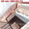Cầu thang kính tay vịn gỗ , Cầu thang kính cường lực. Các mẫu cầu thang lan can kính đẹp nhất tại Hà Nội