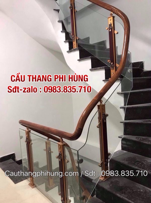 Cầu thang kính đẹp, Báo giá cầu thang kính tay vịn gỗ, Lan can cầu thang kính cường lực