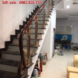 Cầu thang kính đẹp tại Hà Nội, Cầu thang kính chân trụ lửng, Cầu thang kính chân cao Cầu thang kính đẹp tại Hà Nội, Cầu thang kính chân trụ lửng, Cầu thang kính chân cao