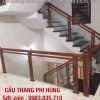 Cầu thang kính cường lực tay vịn gỗ đẹp, Cầu thang lan can kính chân trụ CNC Cầu thang kính cường lực tay vịn gỗ đẹp, Cầu thang lan can kính chân trụ CNC