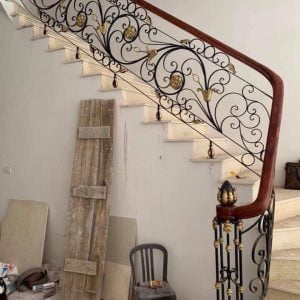 Cầu thang lan can sắt nghệ thuật đẹp , Cầu thang sắt tay vịn gỗ Cầu thang lan can sắt nghệ thuật đẹp , Cầu thang sắt tay vịn gỗ