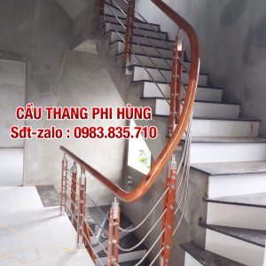 Cầu thang inox tay vịn gỗ, Cầu thang inox tay vịn nhựa. Báo giá cầu thang inox đẹp tại Hà Nội Cầu thang inox tay vịn gỗ, Cầu thang inox tay vịn nhựa. Báo giá cầu thang inox đẹp tại Hà Nội