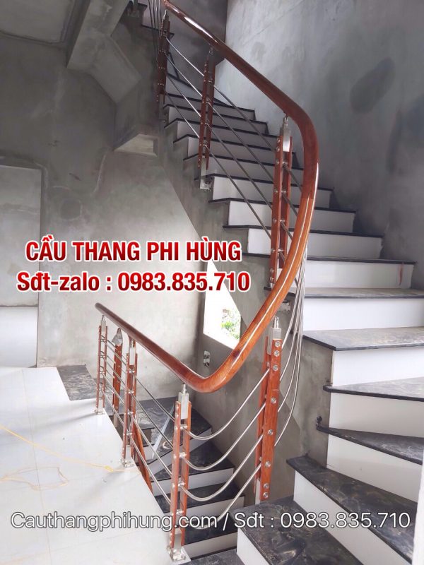 Cầu thang inox tay vịn gỗ, Cầu thang inox tay vịn nhựa. Báo giá cầu thang inox đẹp tại Hà Nội