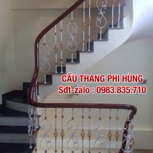 Lan can cầu thang sắt tay vịn gỗ, Lan can cầu thang sắt đẹp tại Hà Nội Lan can cầu thang sắt tay vịn gỗ, Lan can cầu thang sắt đẹp tại Hà Nội