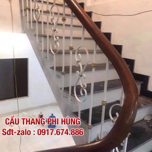 Top 50 mẫu cầu thang sắt tay vịn gỗ đẹp nhất năm 2020 Top 50 mẫu cầu thang sắt tay vịn gỗ đẹp nhất năm 2020
