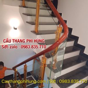 Top 1000 mẫu lan can cầu thang kính tay vịn gỗ, lan can cầu thang kính cường lực Top 1000 mẫu lan can cầu thang kính tay vịn gỗ, lan can cầu thang kính cường lực