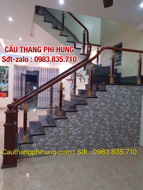 Lan can cầu thang kính tay vịn gỗ, Lan can cầu thang kính đẹp tay vịn inox