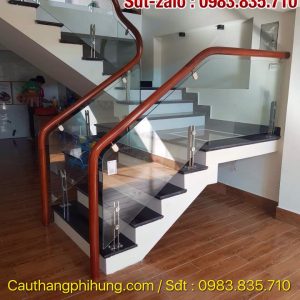 Xem ngay các mẫu cầu thang kính tay vịn gỗ, Cầu thang kính đẹp hiện đại Xem ngay các mẫu cầu thang kính tay vịn gỗ, Cầu thang kính đẹp hiện đại