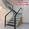 Cầu thang kính cường lực . Cầu thang lan can kính gỗ đẹp