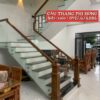 Cầu Thang Kính Đẹp Tay Vịn Gỗ . Lan Can Cầu Thang Kính Cường Lực Tại Hà Nội