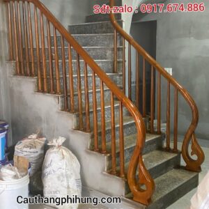 Cầu Thang Gỗ Tại Hà Nội . Tay Vịn Cầu Thang Gỗ Đẹp